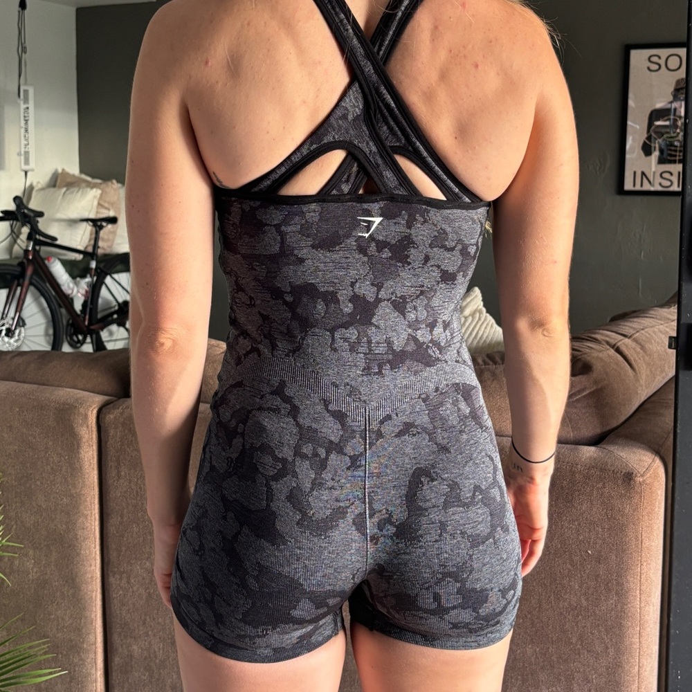 Gymshark Charcoal Floral Bodysuit - Picture 3 of 5